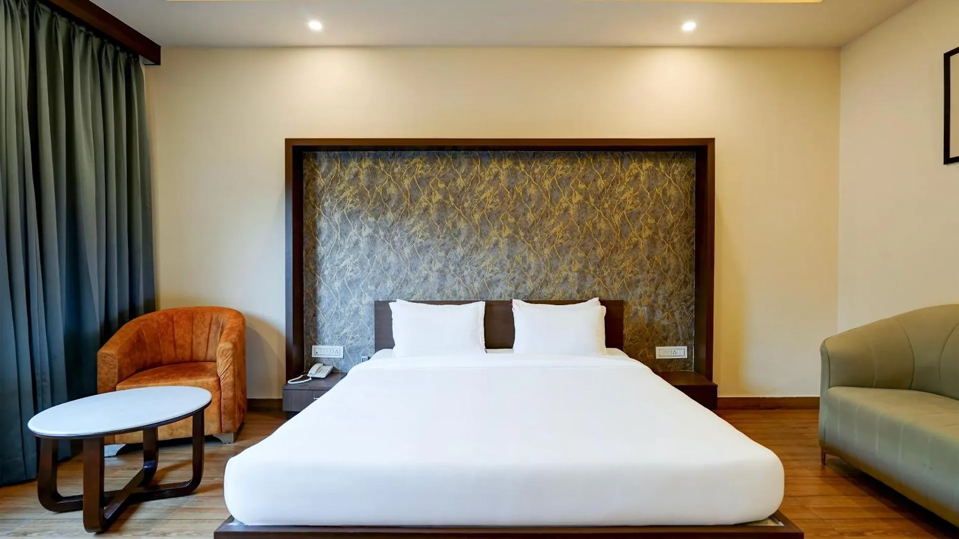 Hotel Pacefic Suites Near Delhi Airport New Delhi